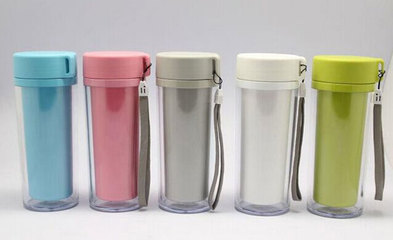 pc塑料杯子喝热水有害吗 pc塑料杯能装开水吗